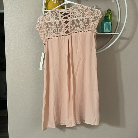 NWT Lace Tunic Style Dress - Picture 4 of 4